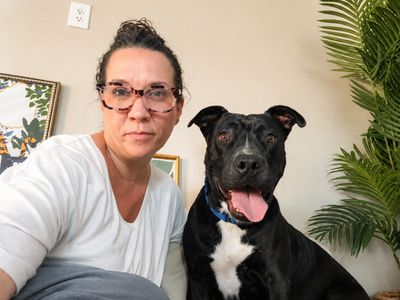 Kissy Kismet The Kid Loving Pup thumbnail 5